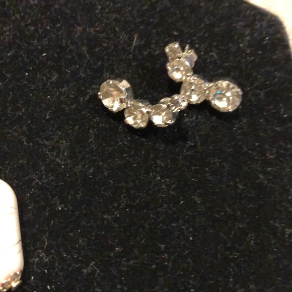 Earrings - Picture 4 of 6